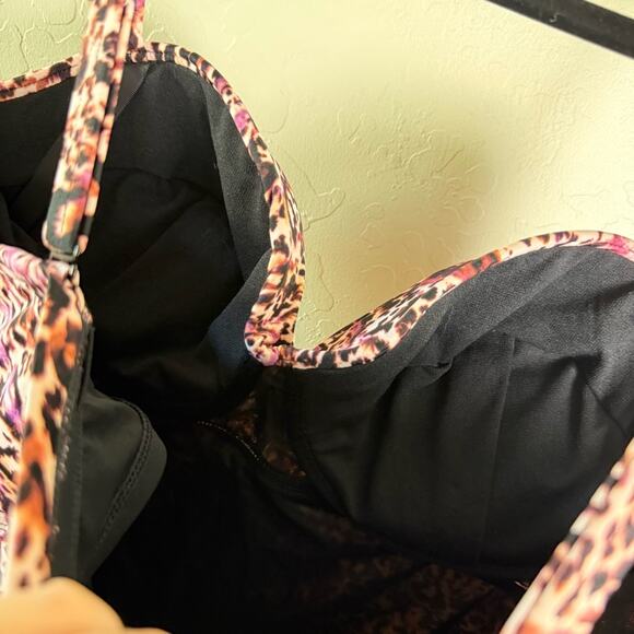 Torrid Leopard Pink One Piece Swimsuit 3X NWT D/DD 15900342 - Picture 11 of 14